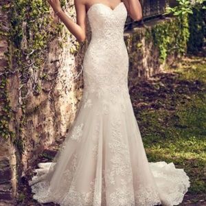 Maggie Sottero Wedding Dress